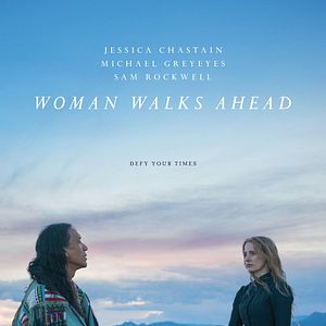 Fotoğraf Woman Walks Ahead