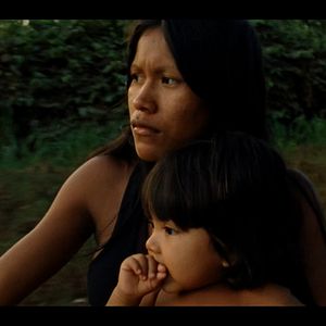 Fotoğraf Chuva é Cantoria na Aldeia dos Mortos