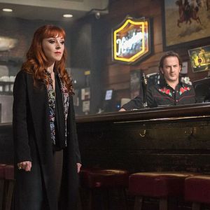 Fotoğraf Ruth Connell