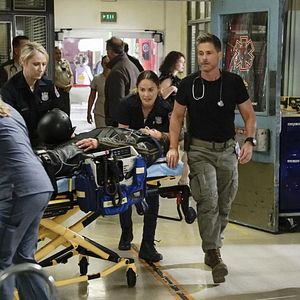 Fotoğraf Moon Bloodgood