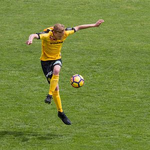 Fotoğraf Max Hubacher