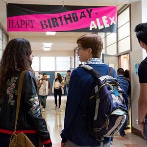 Fotoğraf Miles Heizer