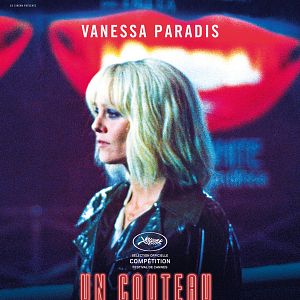 Fotoğraf Un Couteau Dans le Coeur