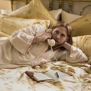 Fotoğraf Merak Etme, Fazla Uzaklaşamaz