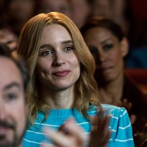 Fotoğraf Merak Etme, Fazla Uzaklaşamaz