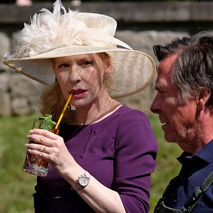 Fotoğraf Sunnyi Melles