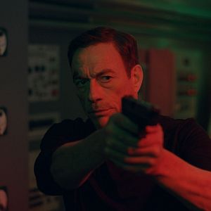 Fotoğraf Black Water