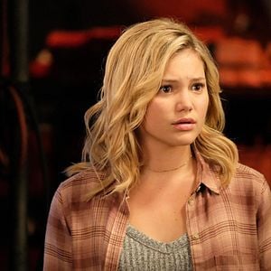 Fotoğraf Olivia Holt