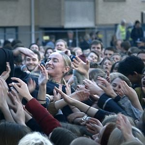 Fotoğraf Silvana İmam: Uyandığında Beni De Uyandır