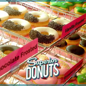 Fotoğraf Superior Donuts