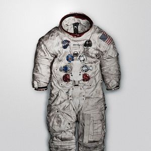 Fotoğraf Ay'da İlk İnsan