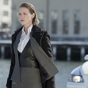 Fotoğraf Örümcek Ağındaki Kız