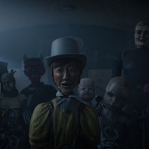 Fotoğraf Eski Evdeki Büyülü Saat