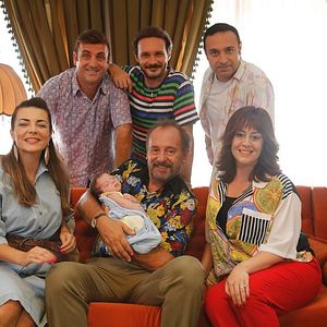 Fotoğraf Keşke Hiç Büyümeseydik