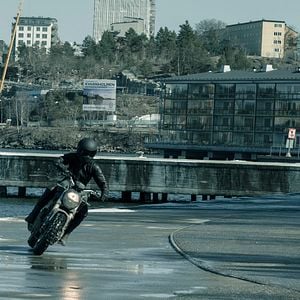 Fotoğraf Örümcek Ağındaki Kız