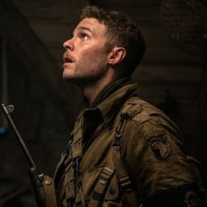 Fotoğraf Iain De Caestecker