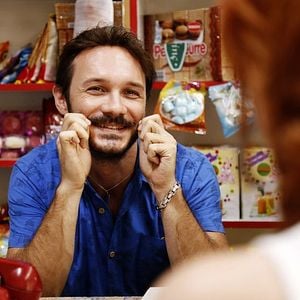 Fotoğraf Keşke Hiç Büyümeseydik