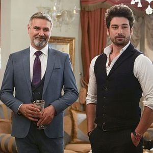 Fotoğraf Elimi Bırakma