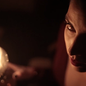 Fotoğraf ...Büyülü Konakta Ruh Çağıran Gençlerin Hazin Hikayesi