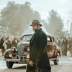 Fotoğraf Sew the Winter to My Skin