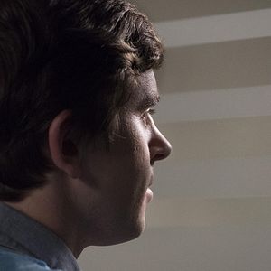 Fotoğraf Freddie Highmore