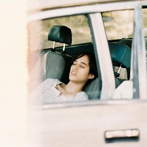 Fotoğraf Tarde Para Morir Joven