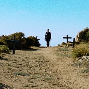 Fotoğraf Bırakın Bronzlaşsın Cesetler