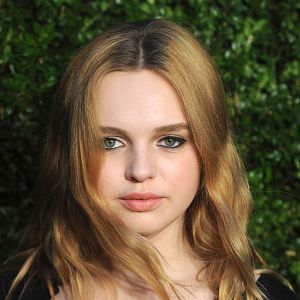 Fotoğraf Odessa Young