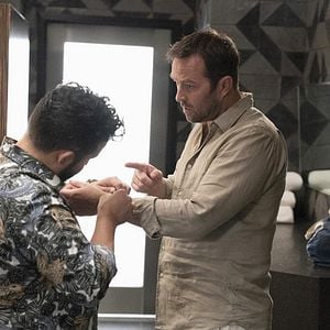 Fotoğraf Sullivan Stapleton