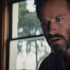 Fotoğraf Sorry To Bother You