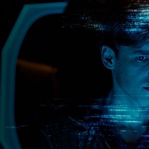 Fotoğraf Brenton Thwaites