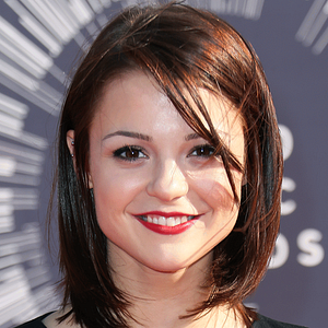 Fotoğraf Kathryn Prescott