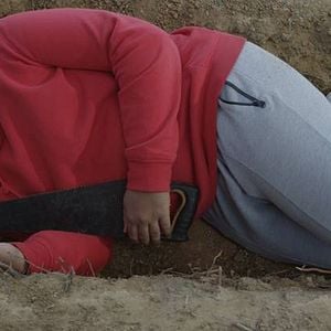 Fotoğraf Uçurum - Asla Arkana Bakma