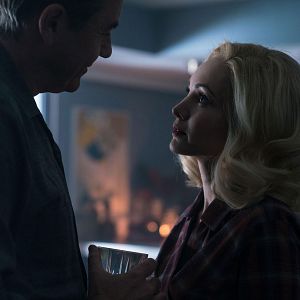 Fotoğraf Laura Mennell