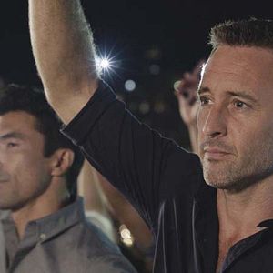 Fotoğraf Alex O'Loughlin