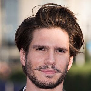 Fotoğraf François Civil