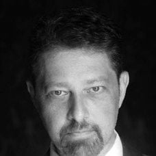 Fotoğraf Leigh Scott (II)