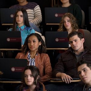 Fotoğraf Pretty Little Liars: The Perfectionists