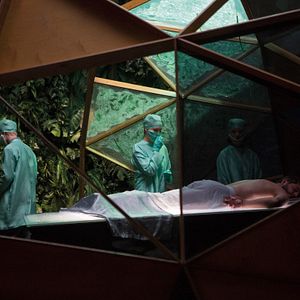 Fotoğraf Logan Marshall-Green