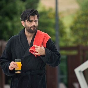 Fotoğraf Yalan Dolan