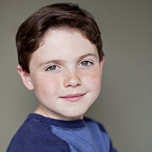 Fotoğraf Brady Noon