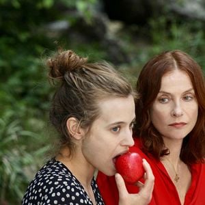 Fotoğraf Lou de Laâge