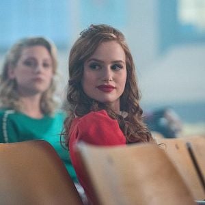 Fotoğraf Madelaine Petsch