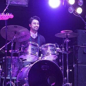 Fotoğraf Elimi Bırakma