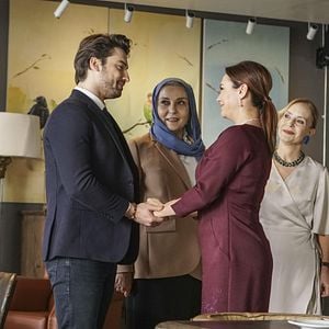 Fotoğraf Elimi Bırakma