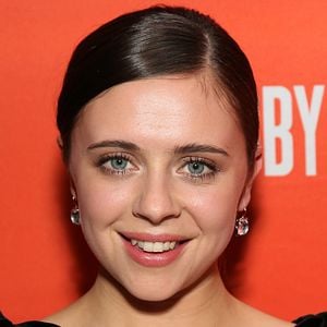 Fotoğraf Bel Powley