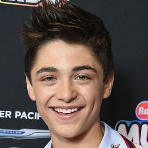 Fotoğraf Asher Angel