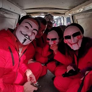 Fotoğraf Mazlum Kuzey & Kuddusi 2: La! Kasada Para Var!