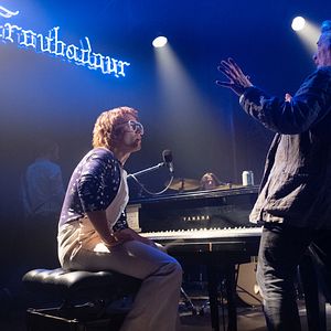 Fotoğraf Taron Egerton