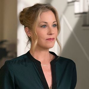 Fotoğraf Dead to Me